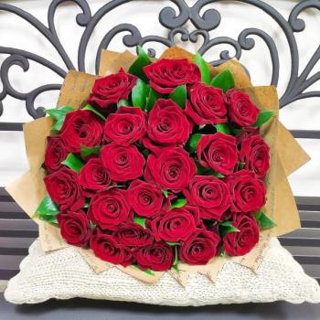 Букет 25 красных роз [код   239850]