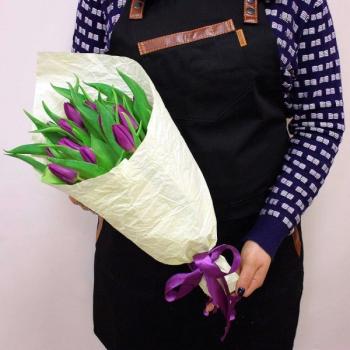 Букет Фиолетовый тюльпан 15 шт артикул: 244770